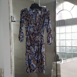 Cache Dress NWOT Stunning form fitting dress!